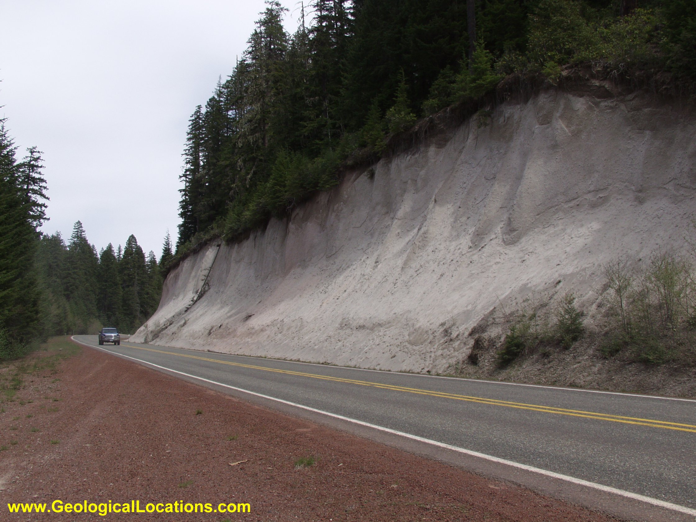 ash outcrop1